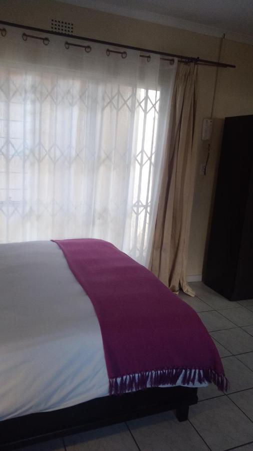 Self-Catering 1Bedr Cottage In Sandton With Free Wifi Johannesburg Luaran gambar