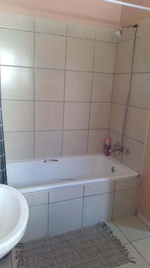 Self-Catering 1Bedr Cottage In Sandton With Free Wifi Johannesburg Luaran gambar